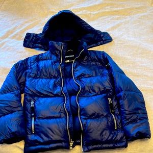 Marmot boyssize XS-700 down fill coat with adjustable waste&detachable snap hood
